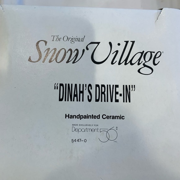 Snow Village - Dinah’s Drive-In  (In original box) - Picture 2 of 3